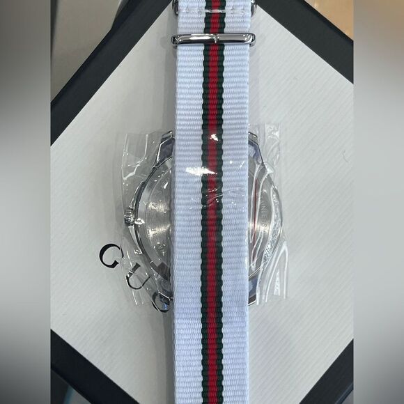 Gucci Watch - Picture 3 of 8